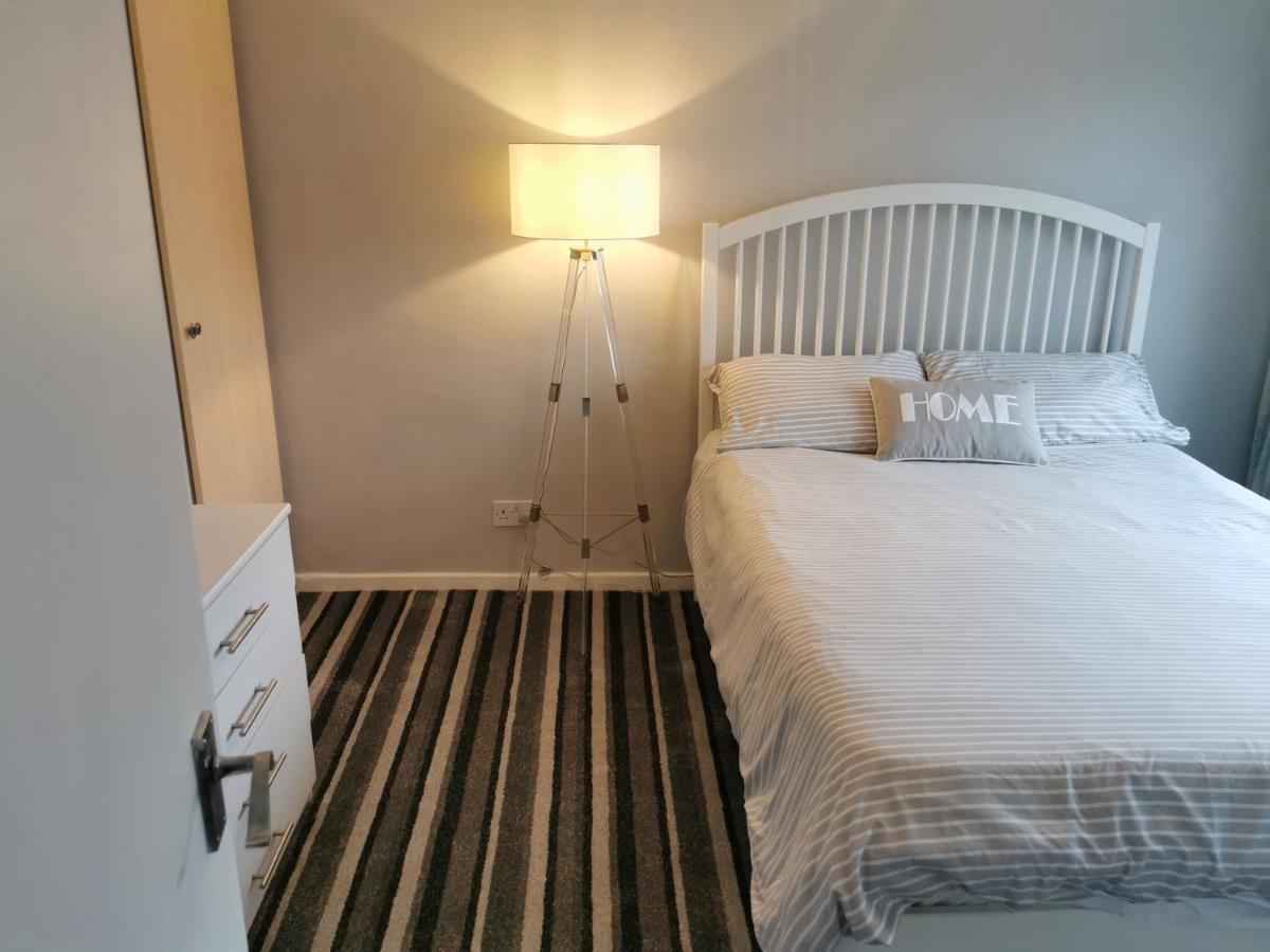 Bargain Rooms In Уэймут Экстерьер фото